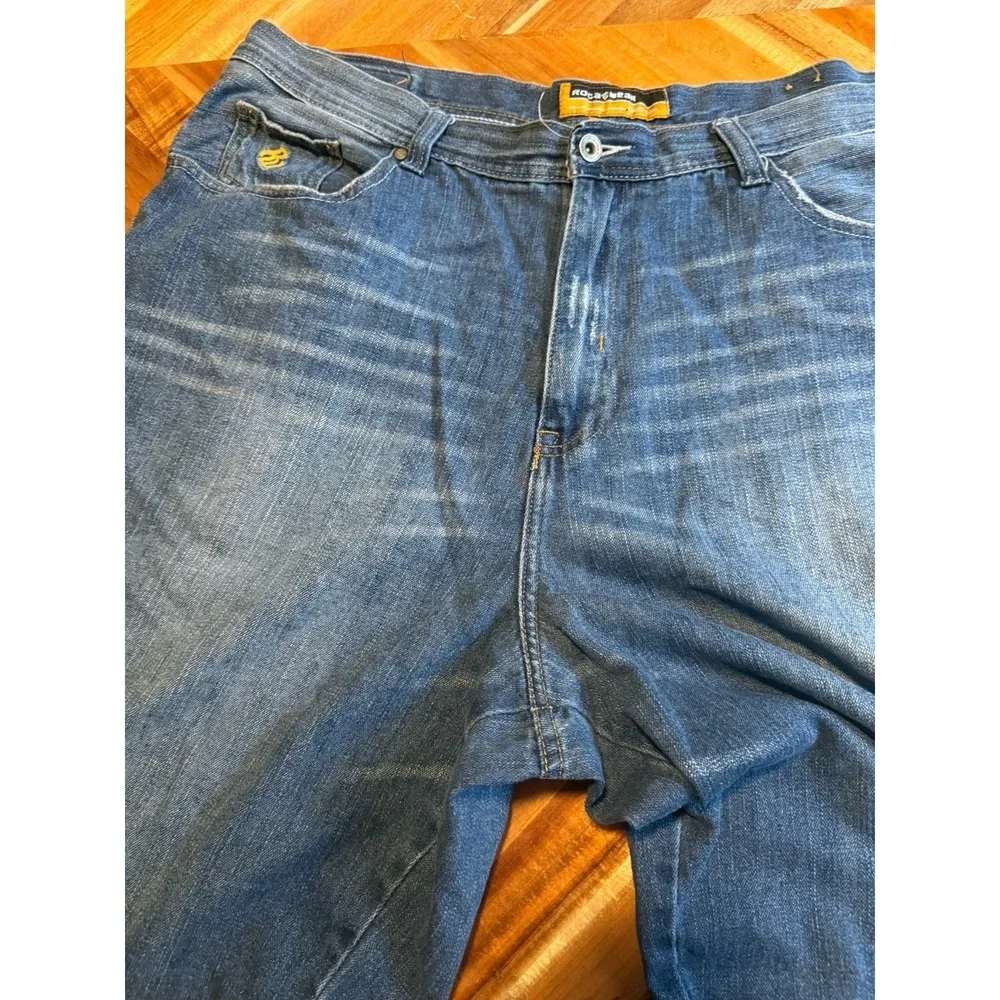 Vintage Y2K Rocawear 42 Embroidered Denim Shorts Jorts 42w Skater Hip Hop